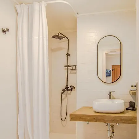 αlissachne * Limniónas